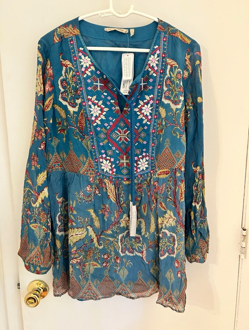 Soft Surroundings Mirapani Blue Embroidered Floral V-Neck Long Sleeve Tunic L